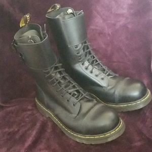 Dr. Martens Mens Black Boots
